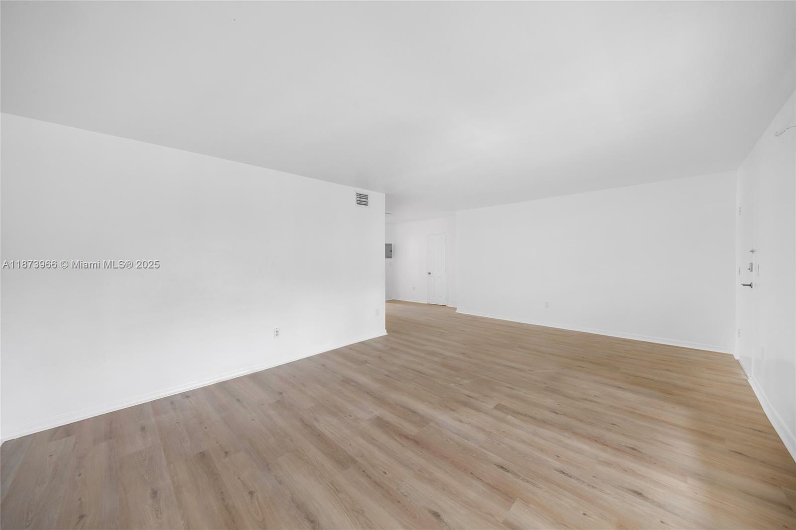 10001 W Bay Harbor Dr # 404