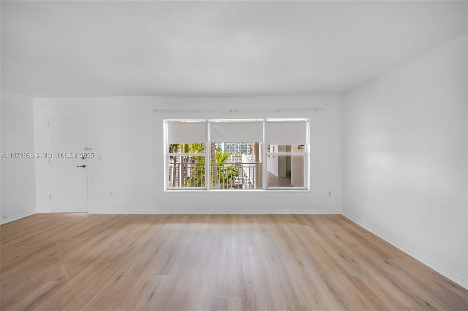 10001 W Bay Harbor Dr # 404