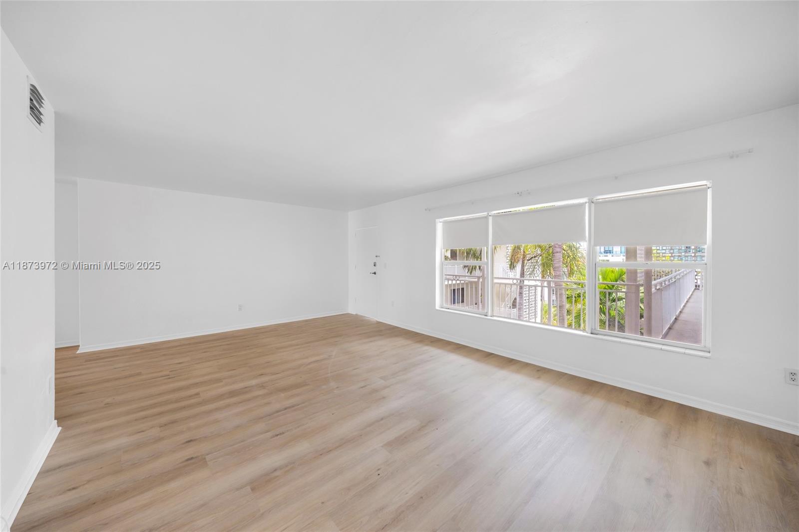 10001 W Bay Harbor Dr # 404