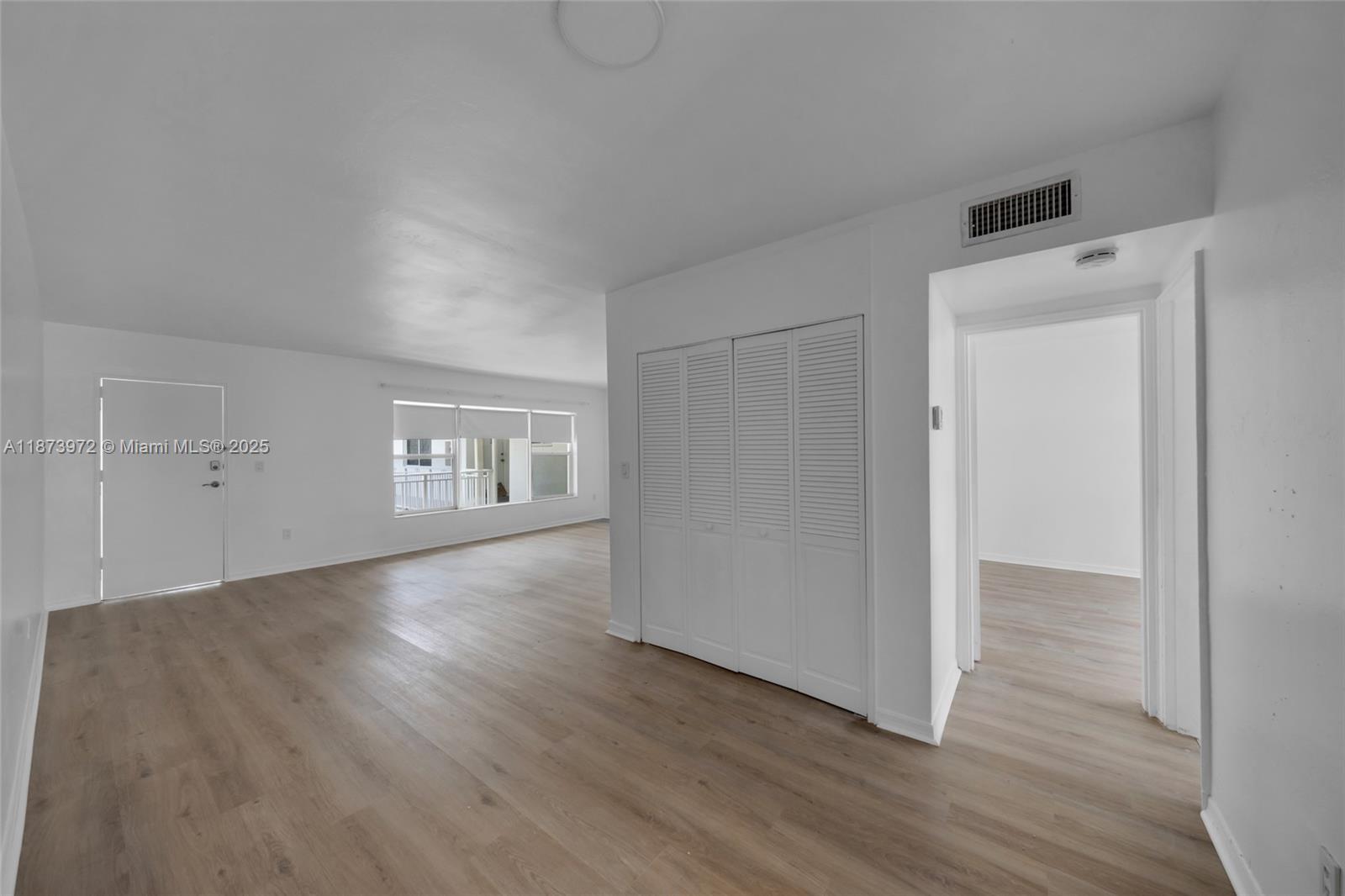 10001 W Bay Harbor Dr # 404