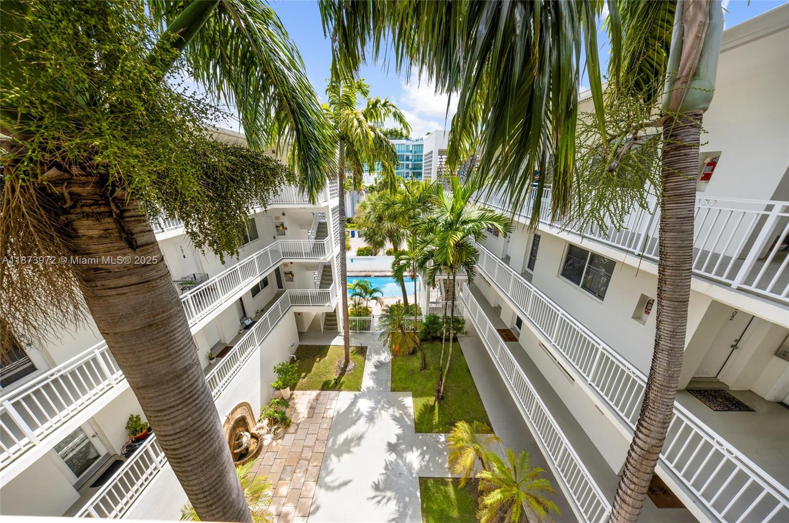 10001 W Bay Harbor Dr # 404