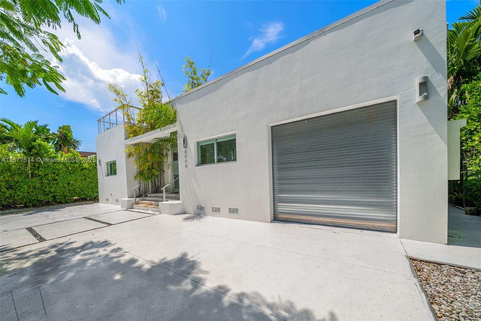 6050 La Gorce Dr