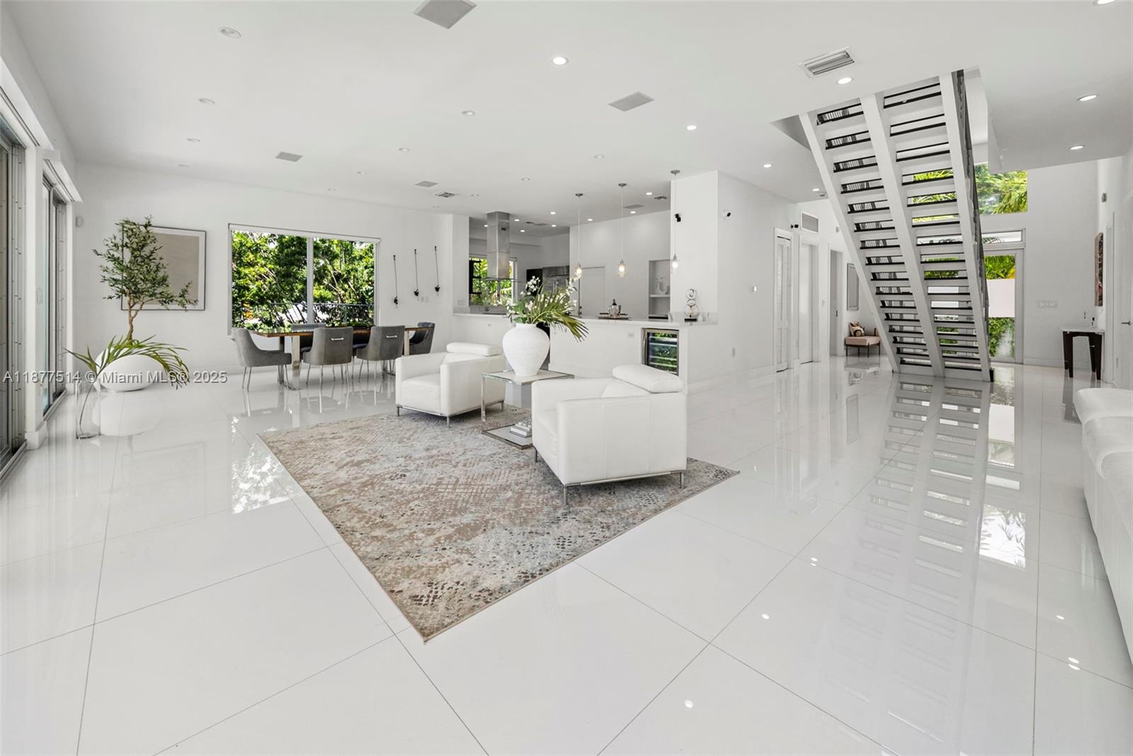 6050 La Gorce Dr
