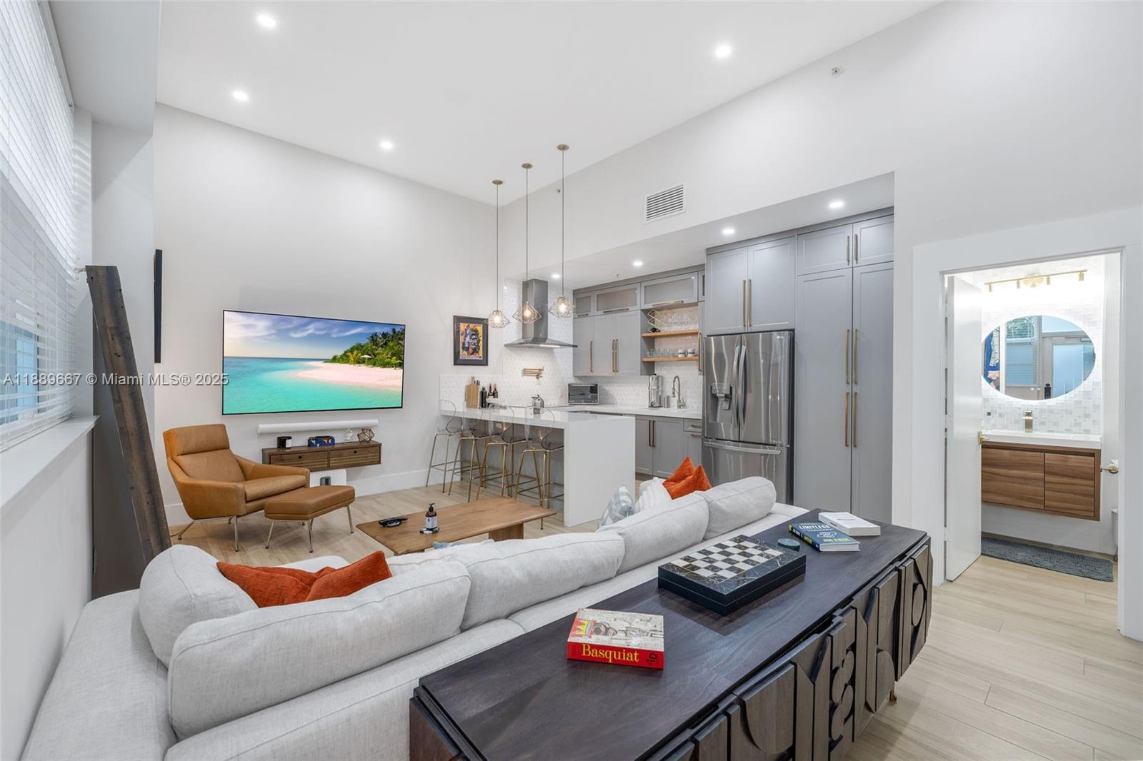 935 Euclid Ave # 5