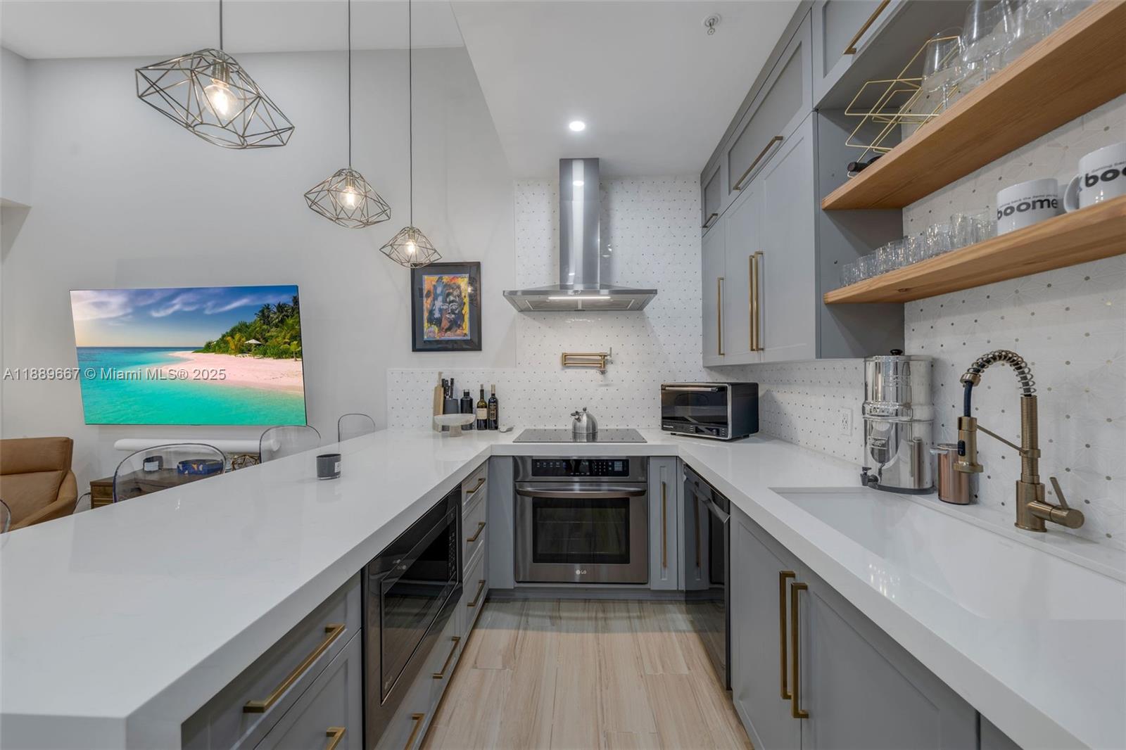 935 Euclid Ave # 5