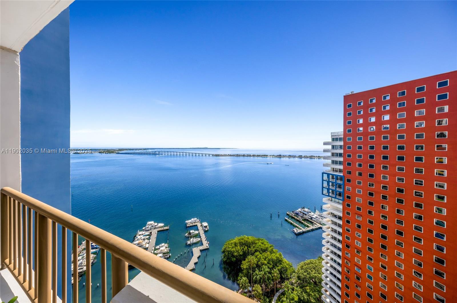 1581 Brickell Ave # 2104