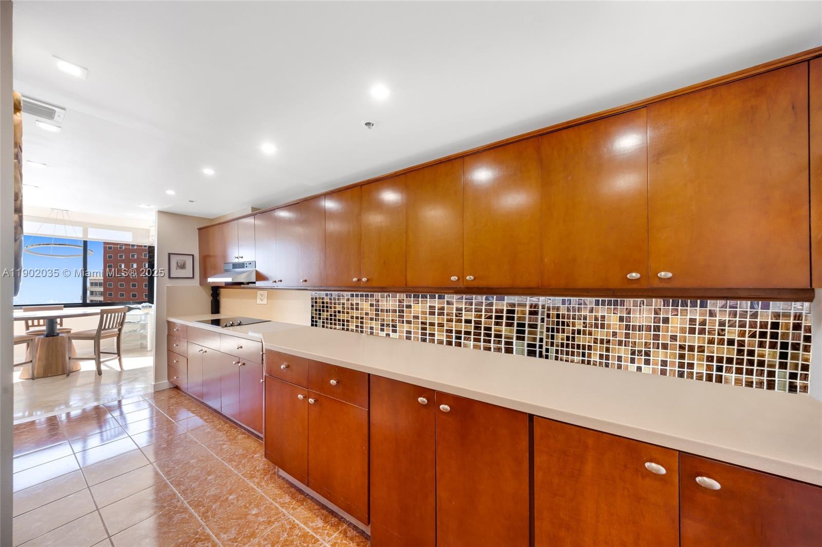 1581 Brickell Ave # 2104