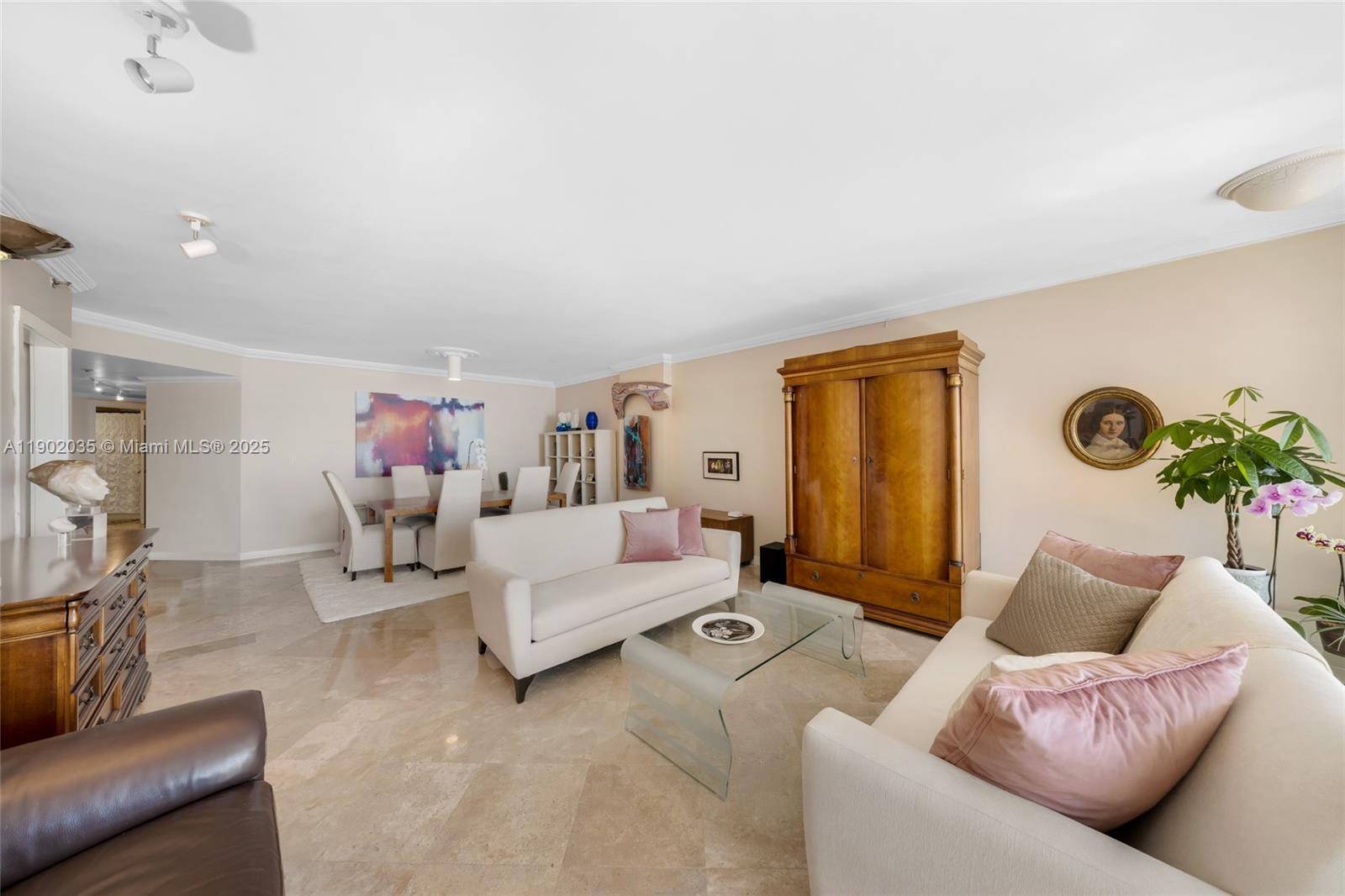 1581 Brickell Ave # 2104