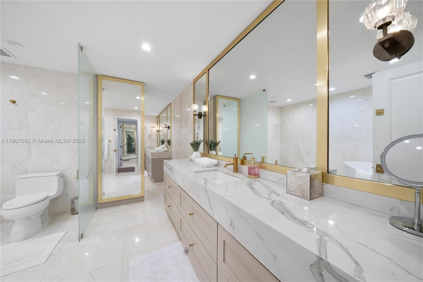 1925 Brickell Ave Unit: DPH3/4