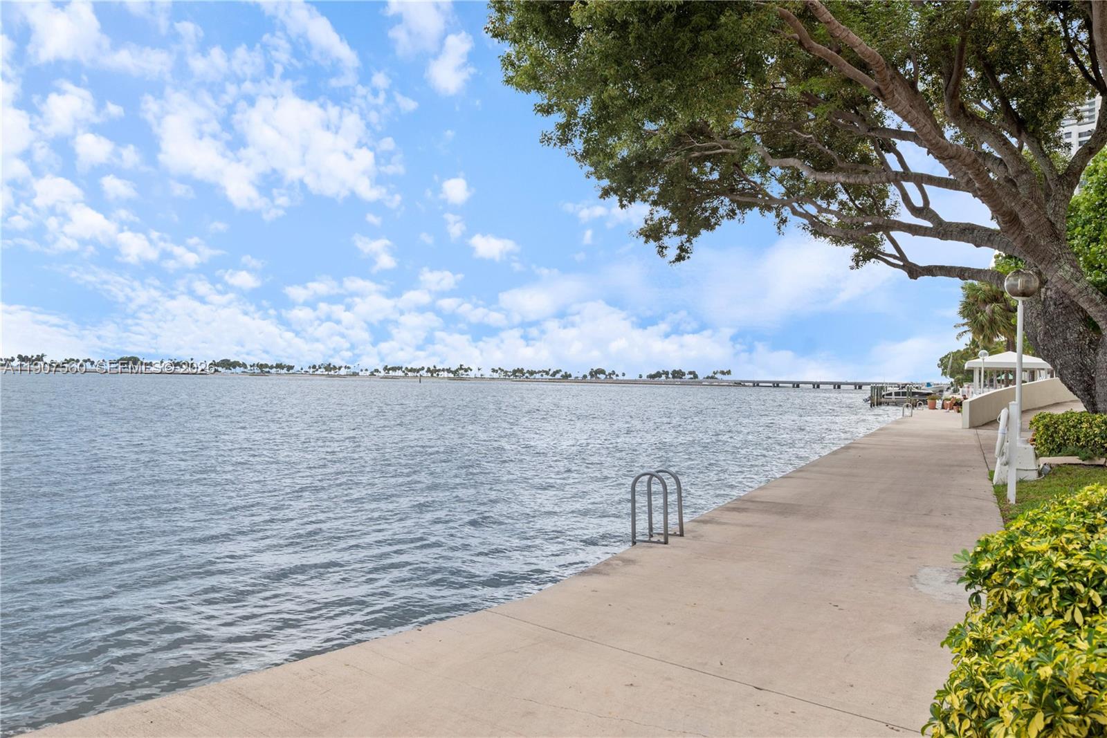 1925 Brickell Ave Unit: DPH3/4