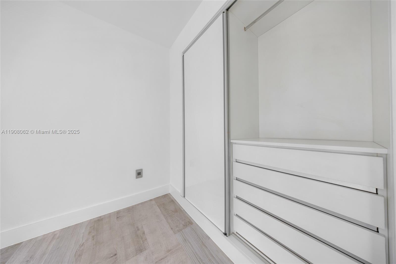 1545 Jefferson Ave # 103