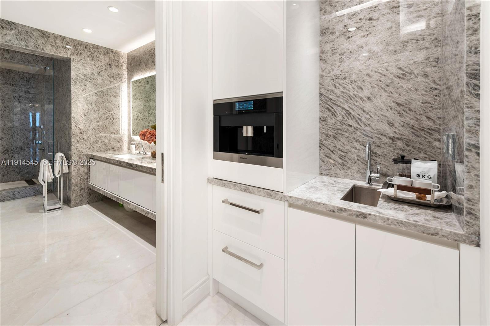 17901 Collins Ave Unit: TS3406