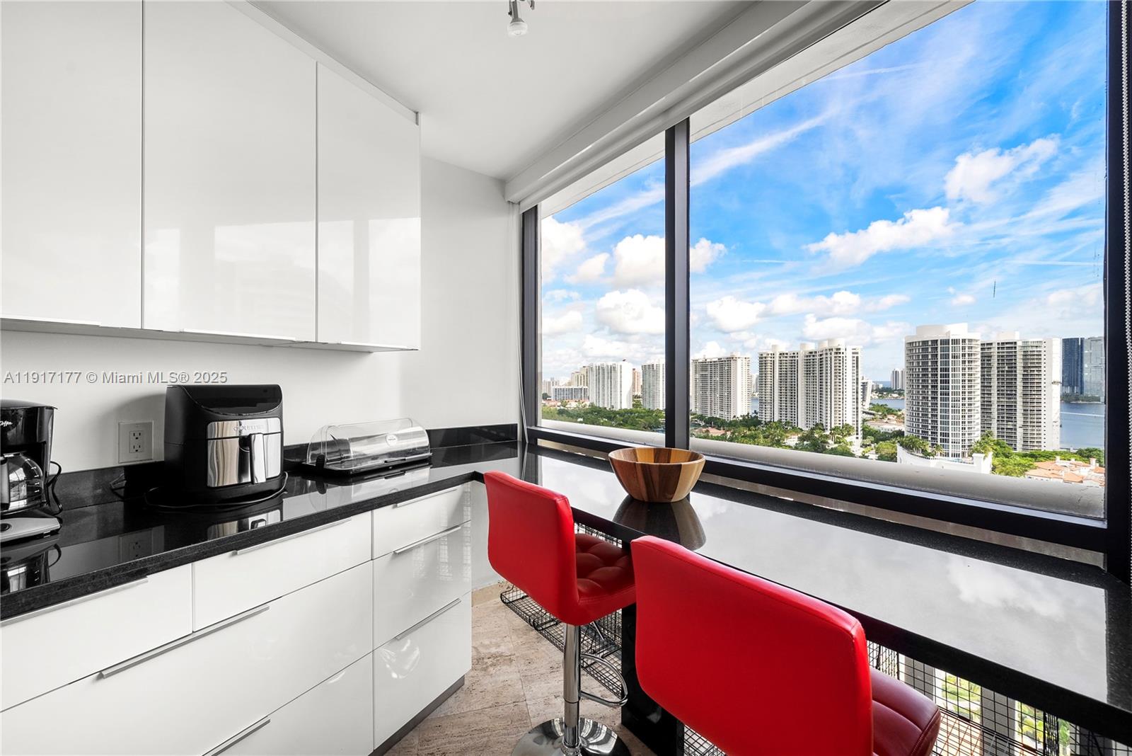 1000 W Island Blvd # 2407