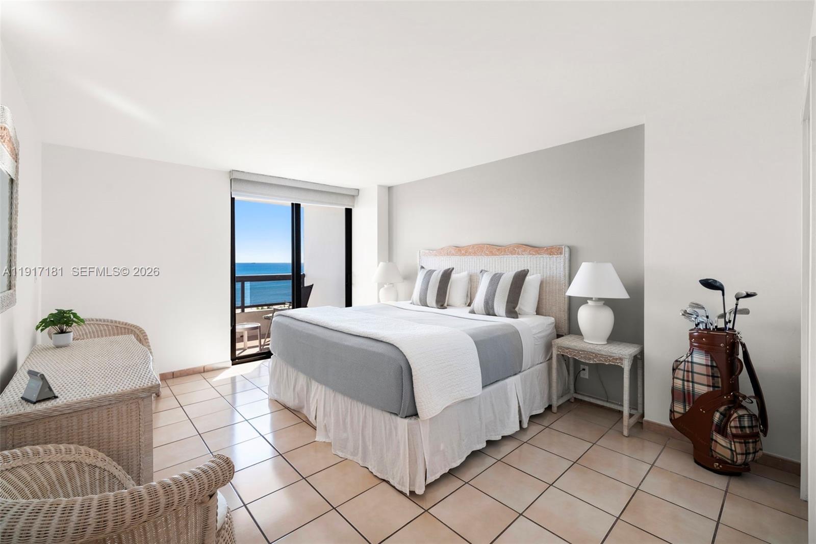 2555 Collins Ave # 805