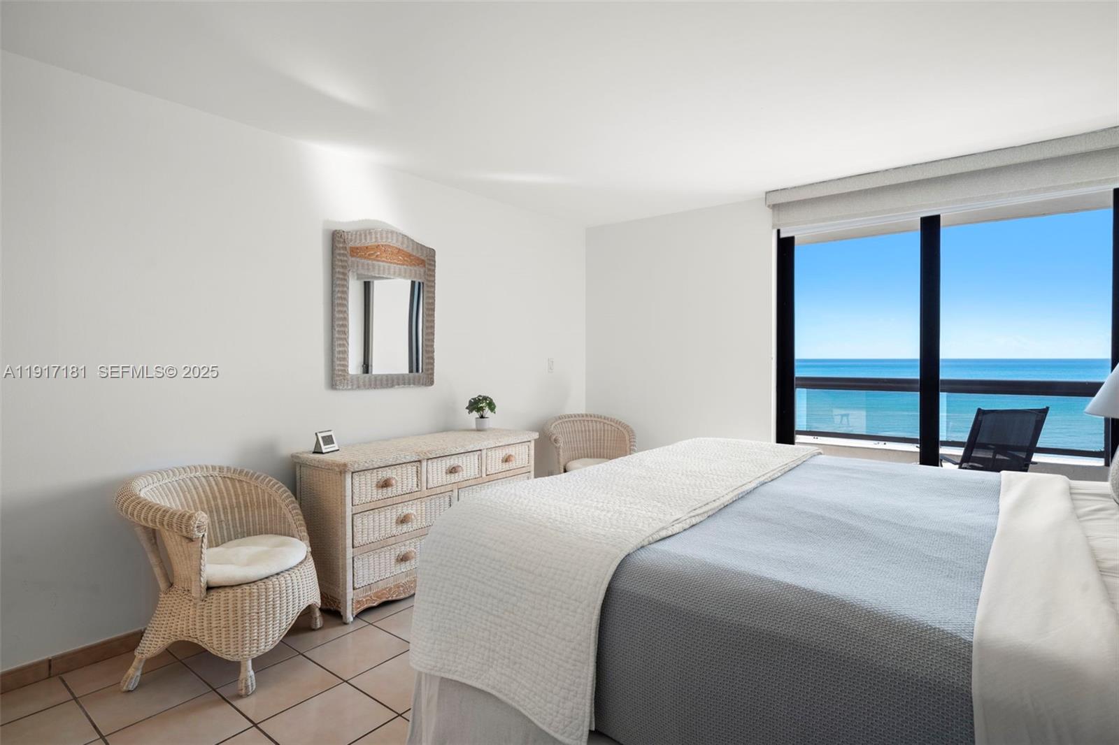 2555 Collins Ave # 805