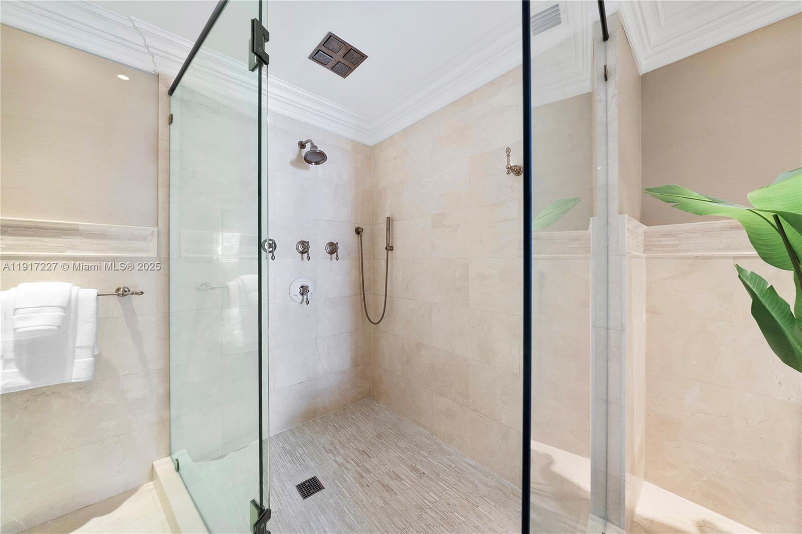 808 Brickell Key Dr # 1802