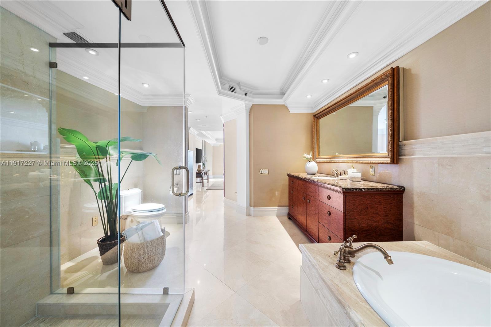 808 Brickell Key Dr # 1802