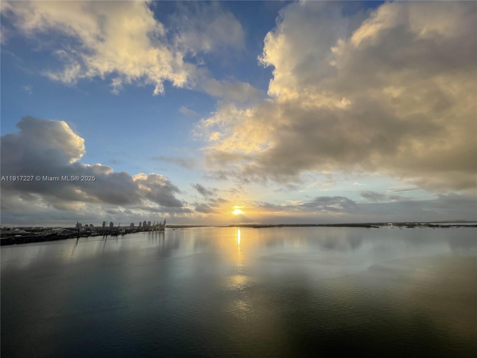 808 Brickell Key Dr # 1802