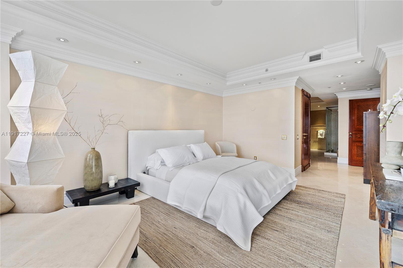 808 Brickell Key Dr # 1802