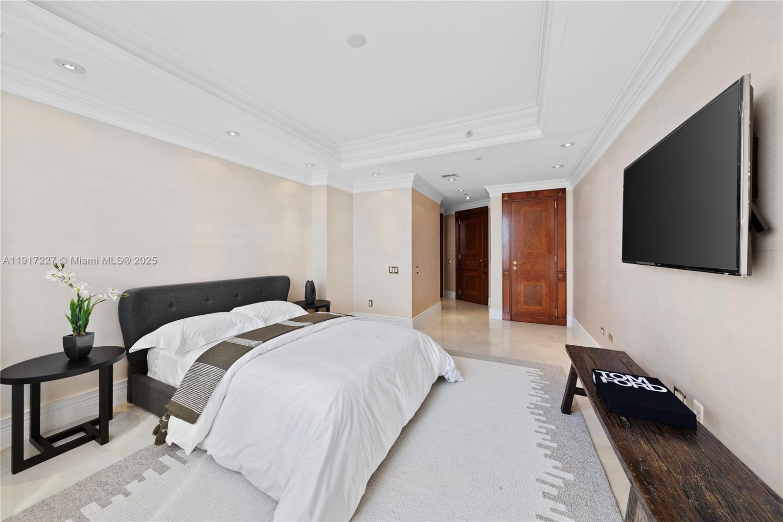 808 Brickell Key Dr # 1802