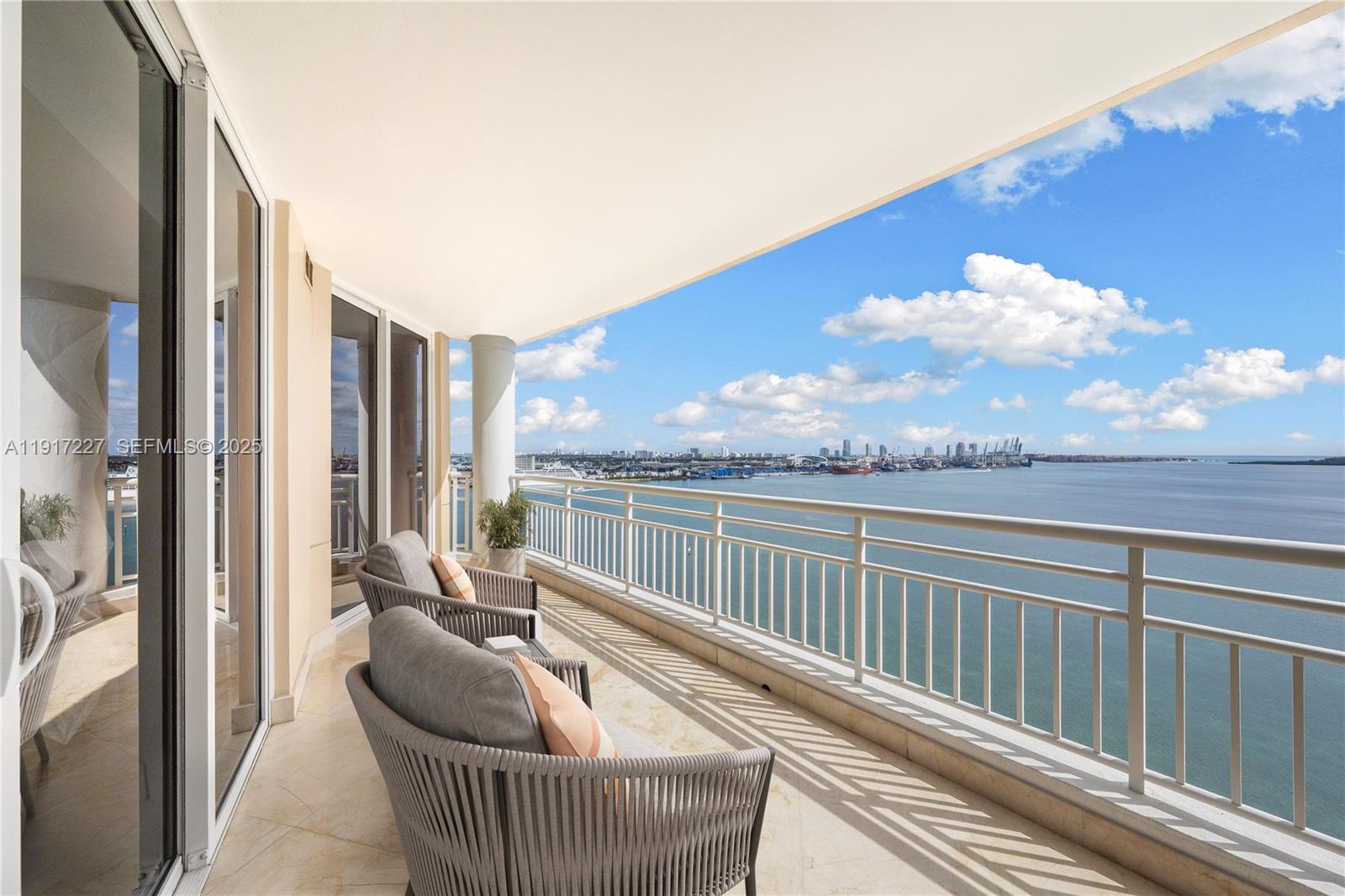 808 Brickell Key Dr # 1802