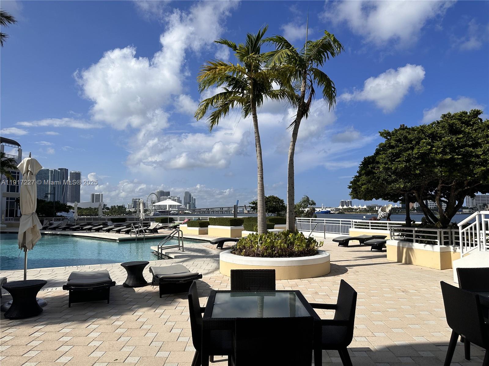 808 Brickell Key Dr # 1802