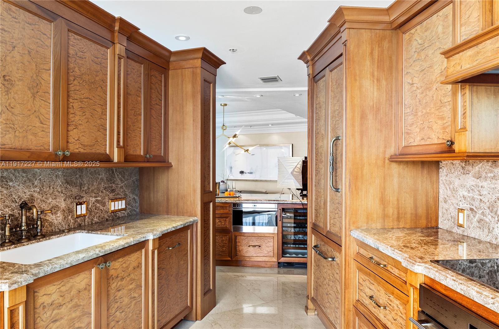 808 Brickell Key Dr # 1802