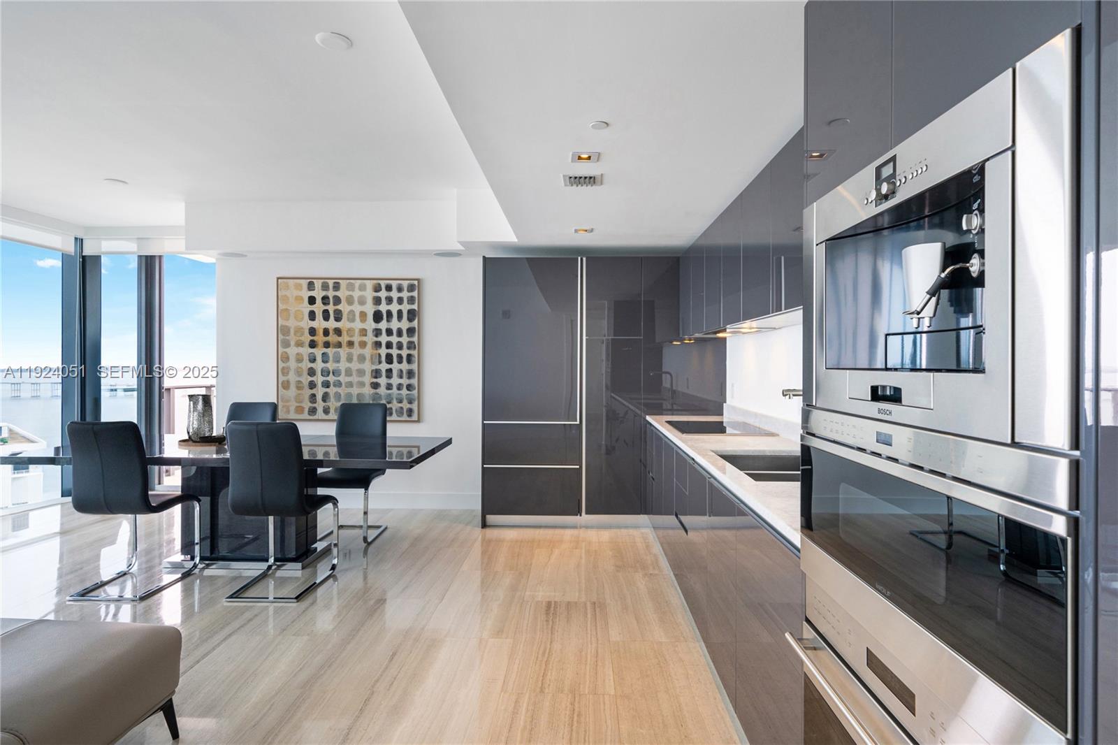 1451 Brickell Ave # 2003