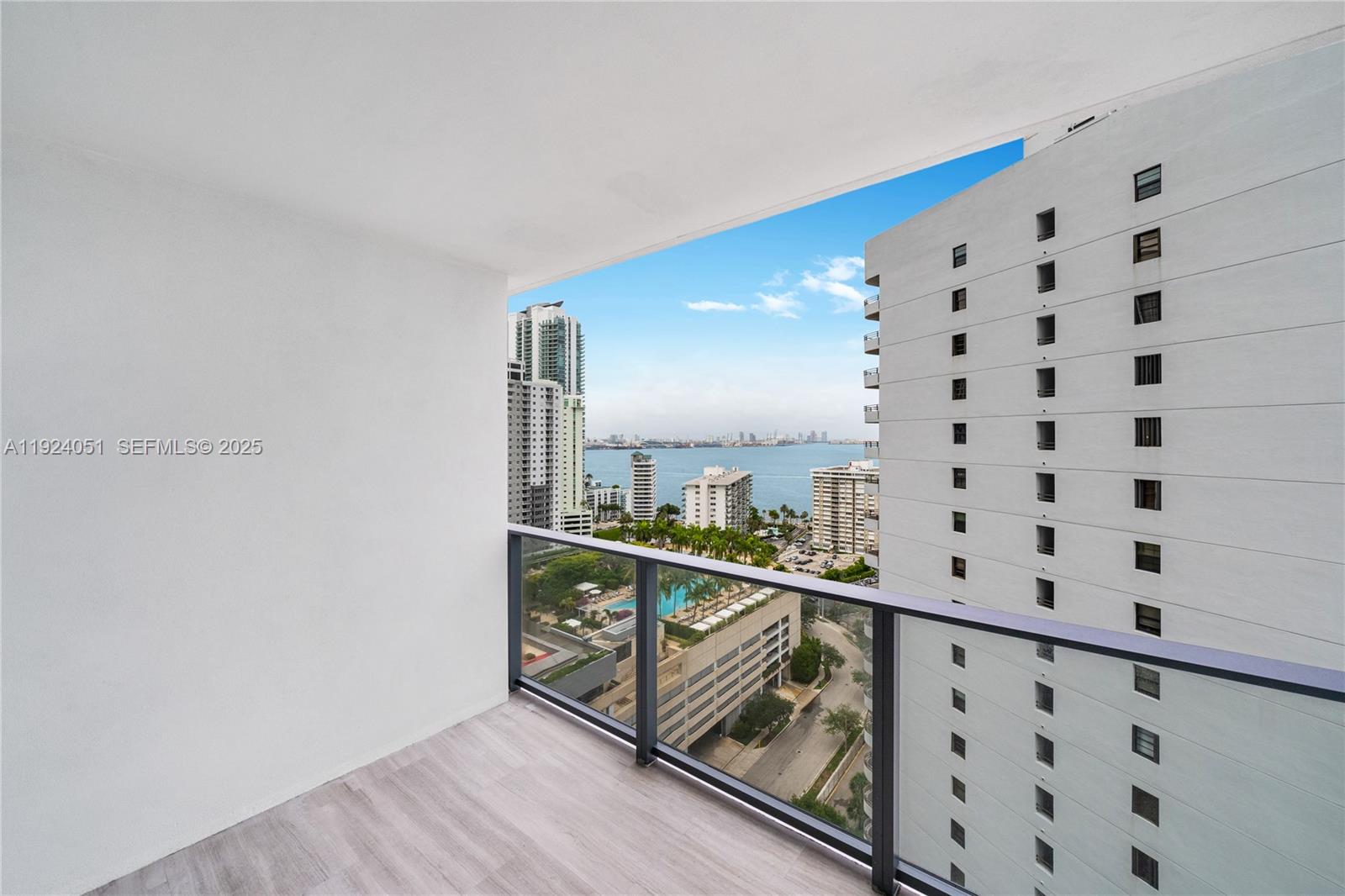 1451 Brickell Ave # 2003