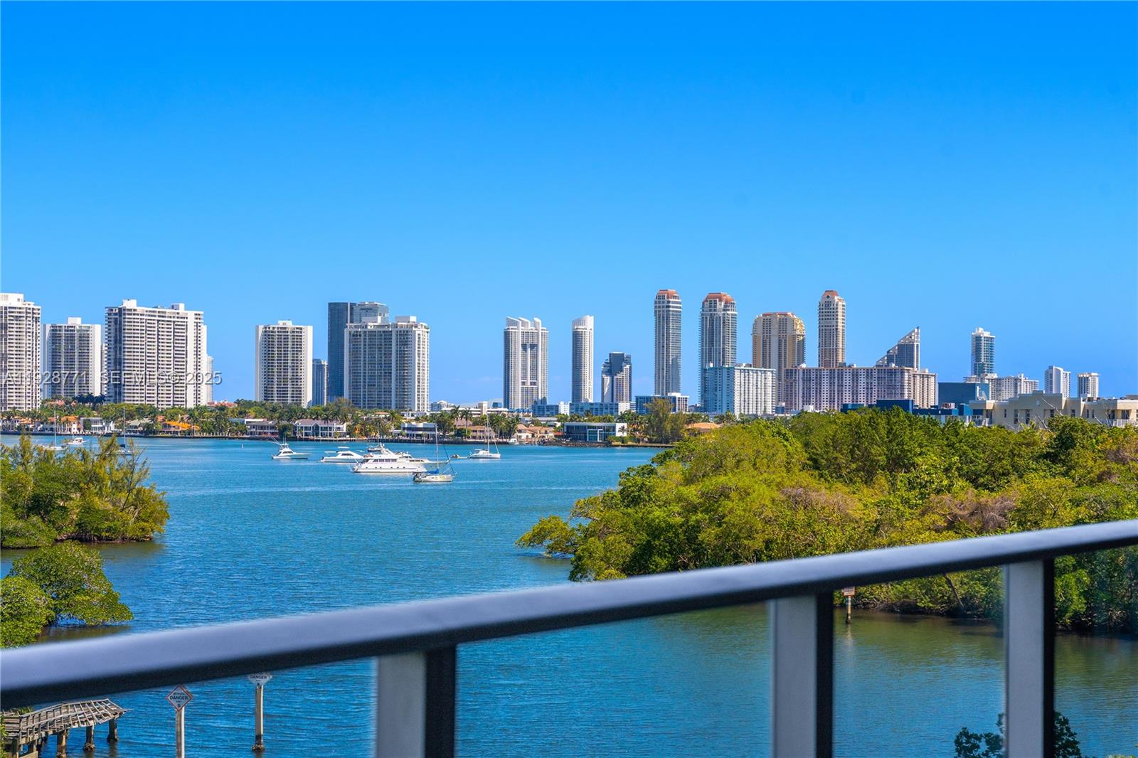 16385 Biscayne Blvd # 503