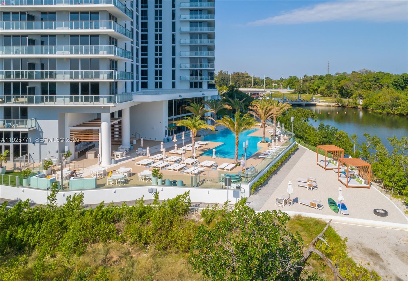 16385 Biscayne Blvd # 503