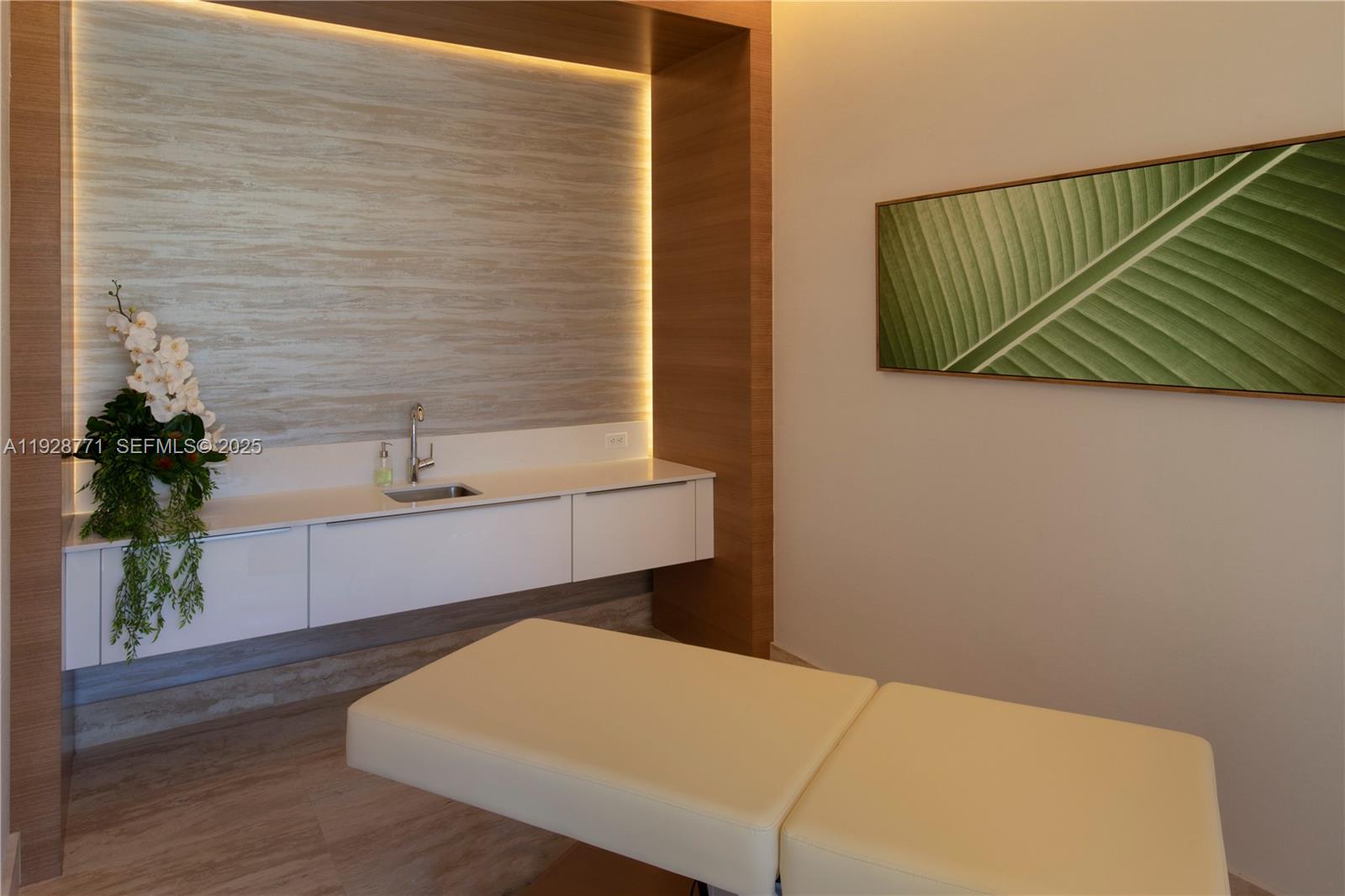 16385 Biscayne Blvd # 503