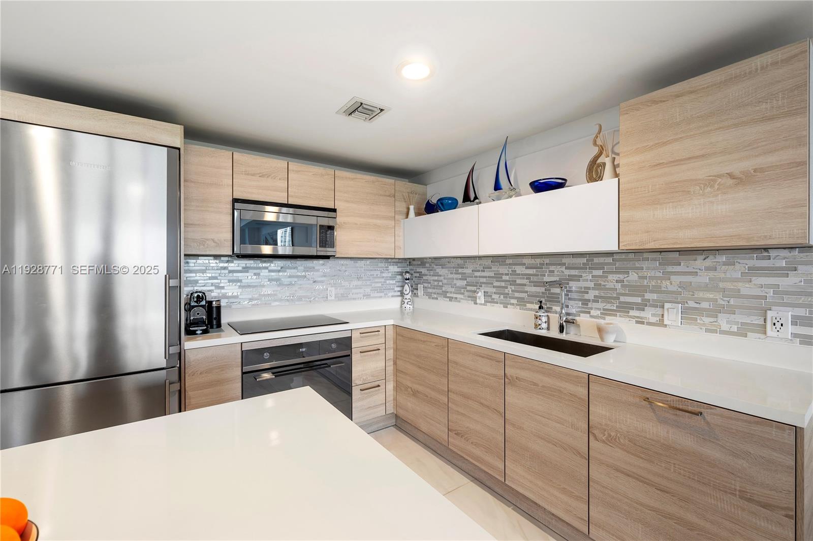 16385 Biscayne Blvd # 503