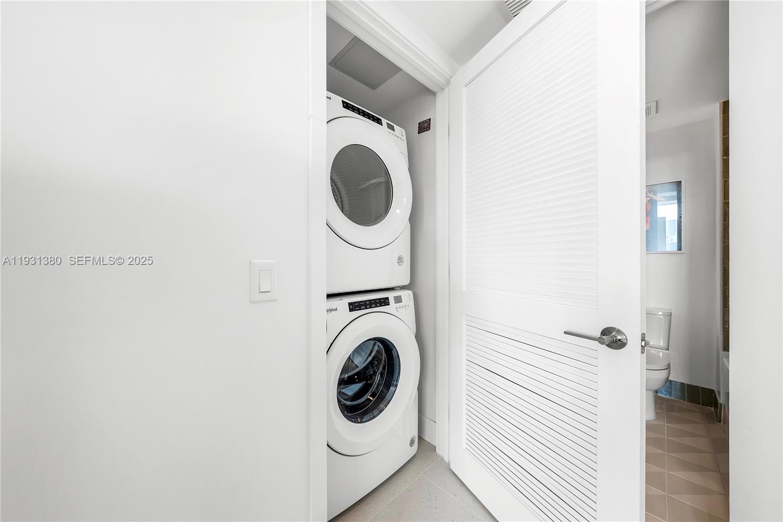 159 NE 6th St # 2608