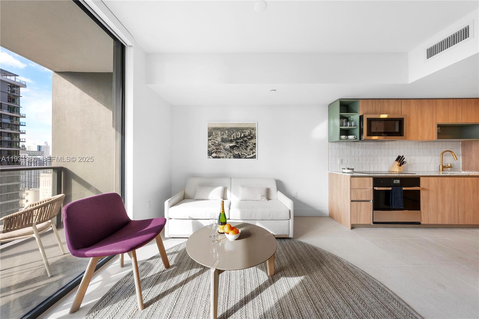 159 NE 6th St # 2608