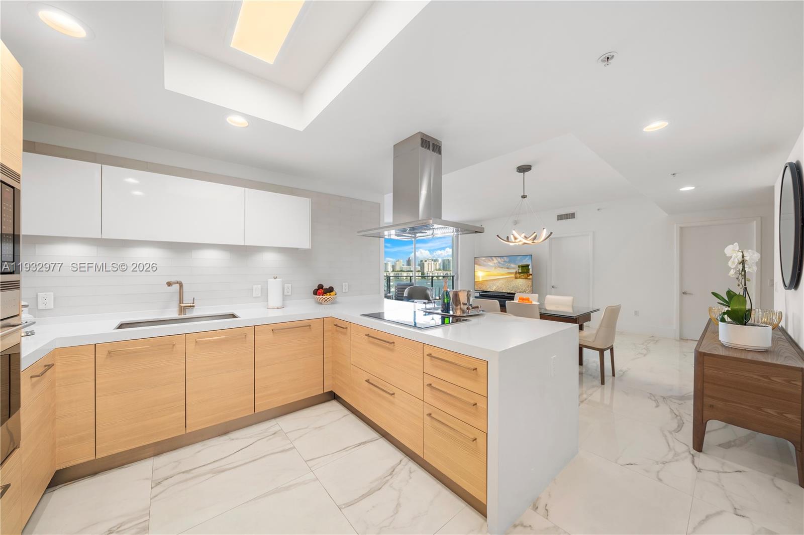 17111 Biscayne Blvd # 803