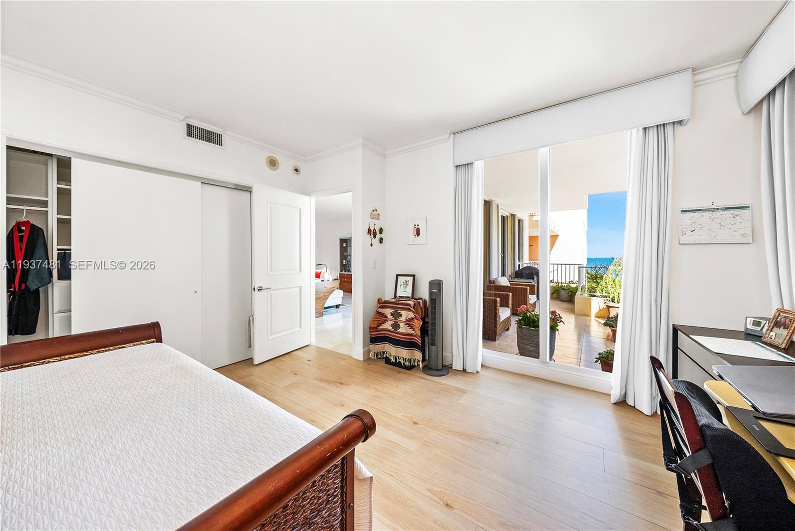 781 Crandon Blvd # 804