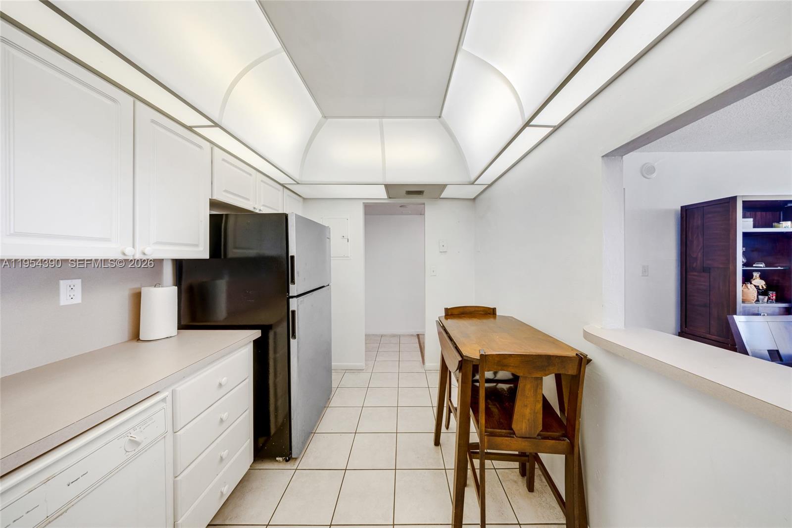 19370 Collins Ave # 502