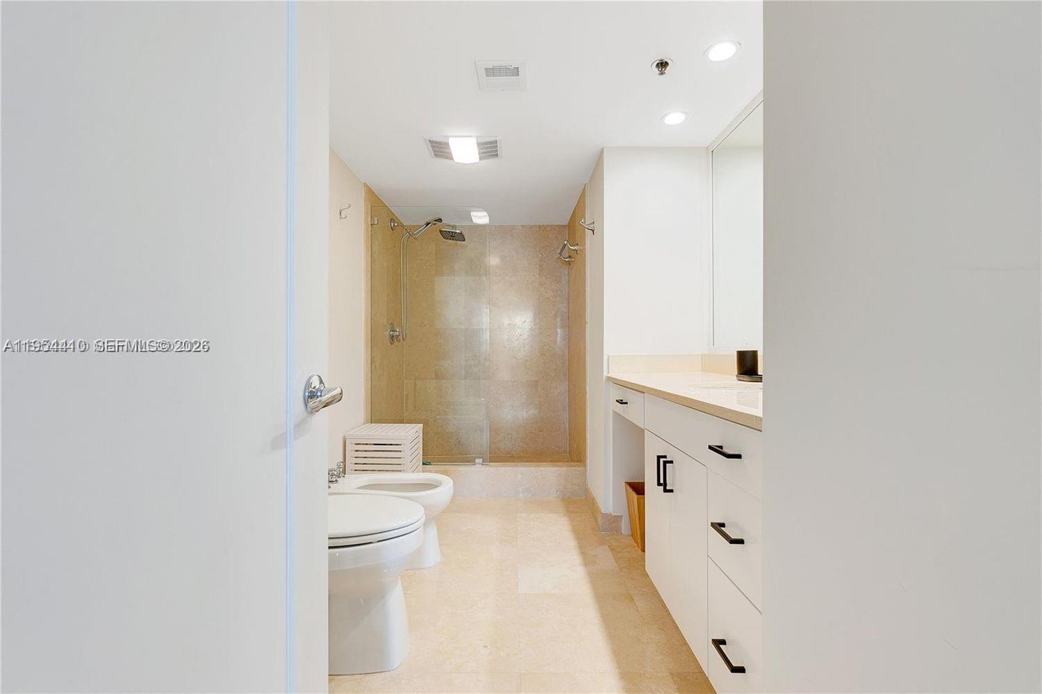 201 Crandon Blvd # 432