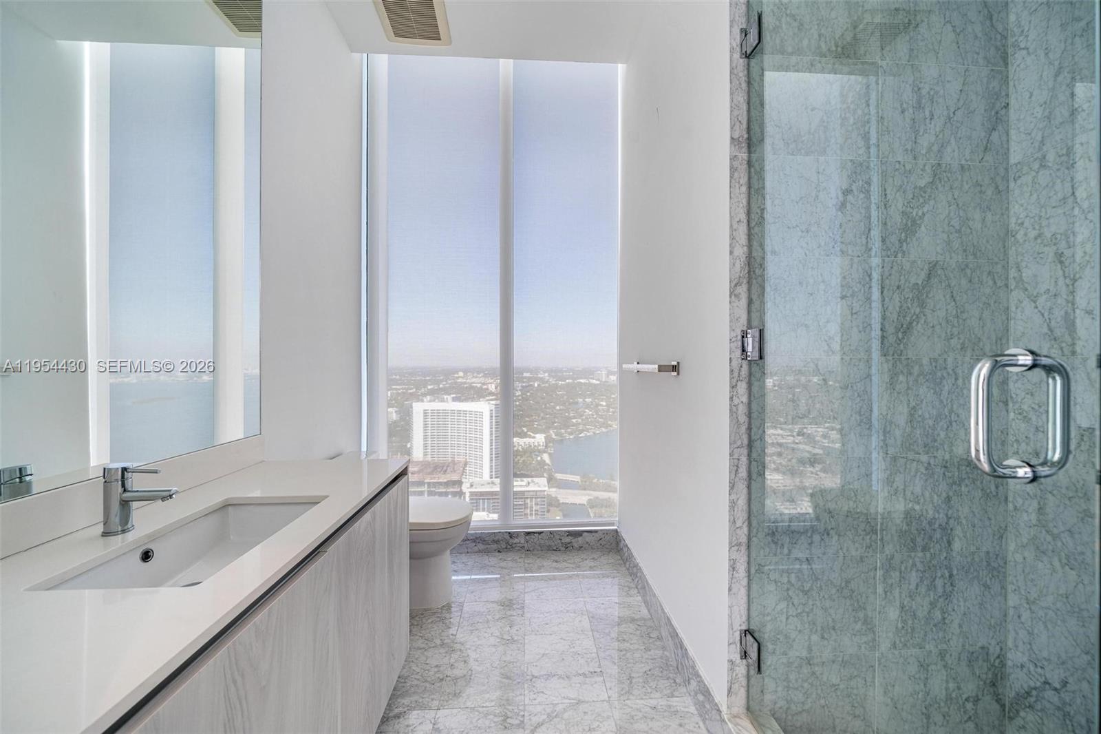 3131 NE 7th Ave Unit: UPH5303