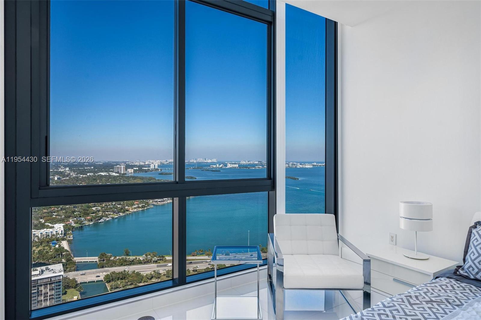 3131 NE 7th Ave Unit: UPH5303