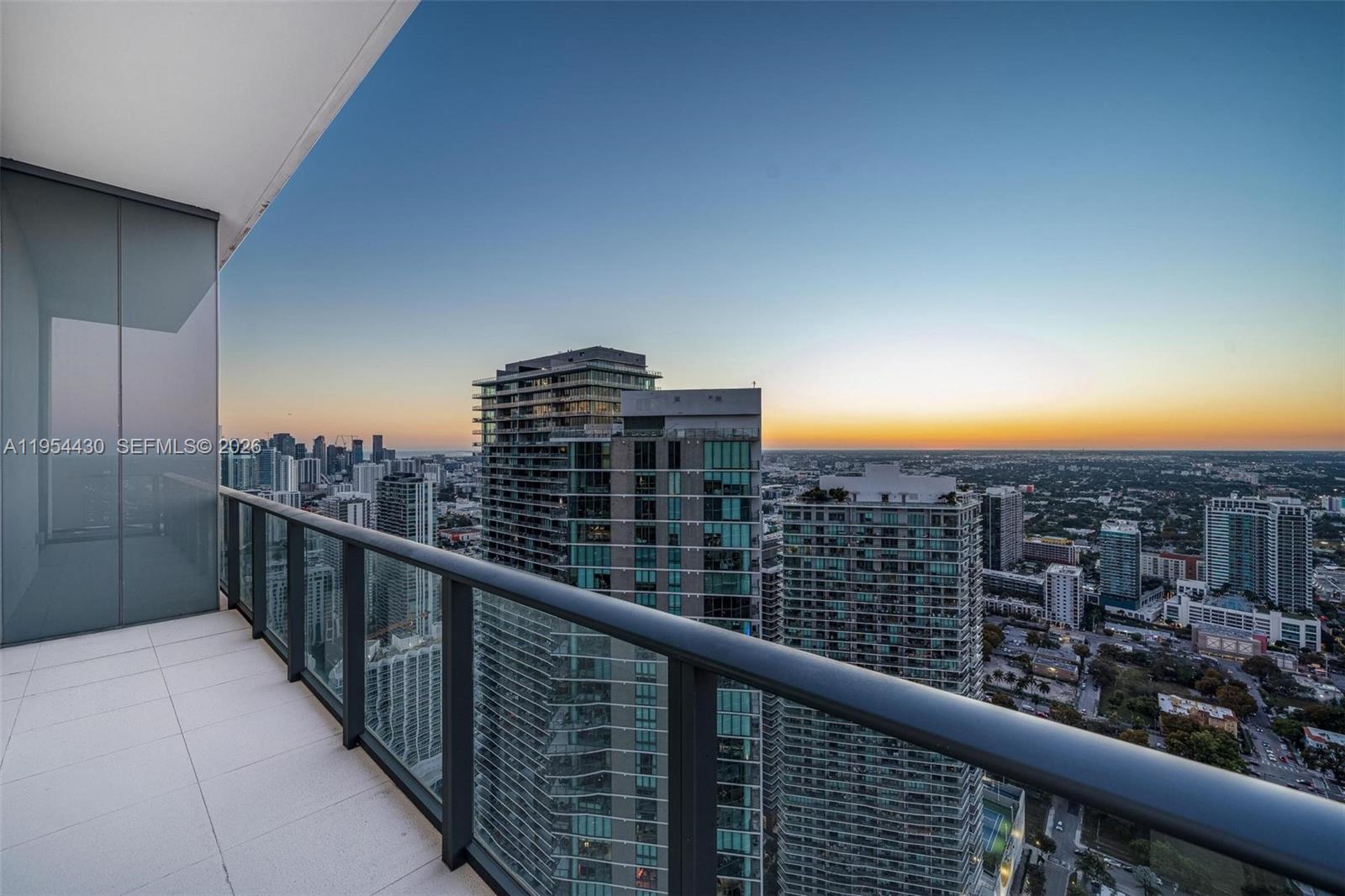 3131 NE 7th Ave Unit: UPH5303