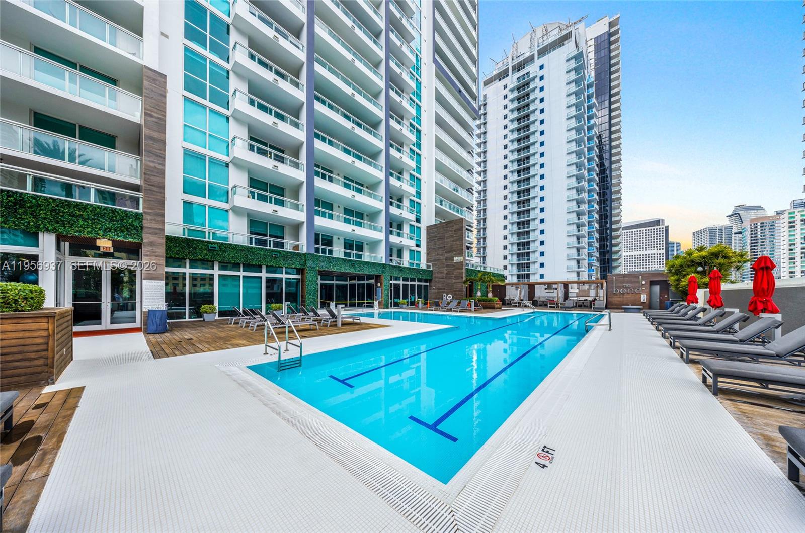 1080 Brickell Ave # 2708