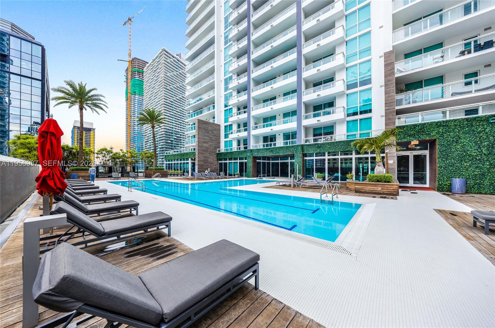 1080 Brickell Ave # 2708