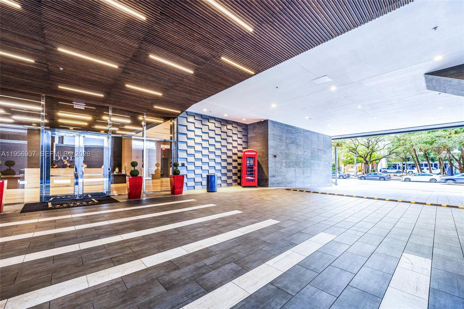 1080 Brickell Ave # 2708