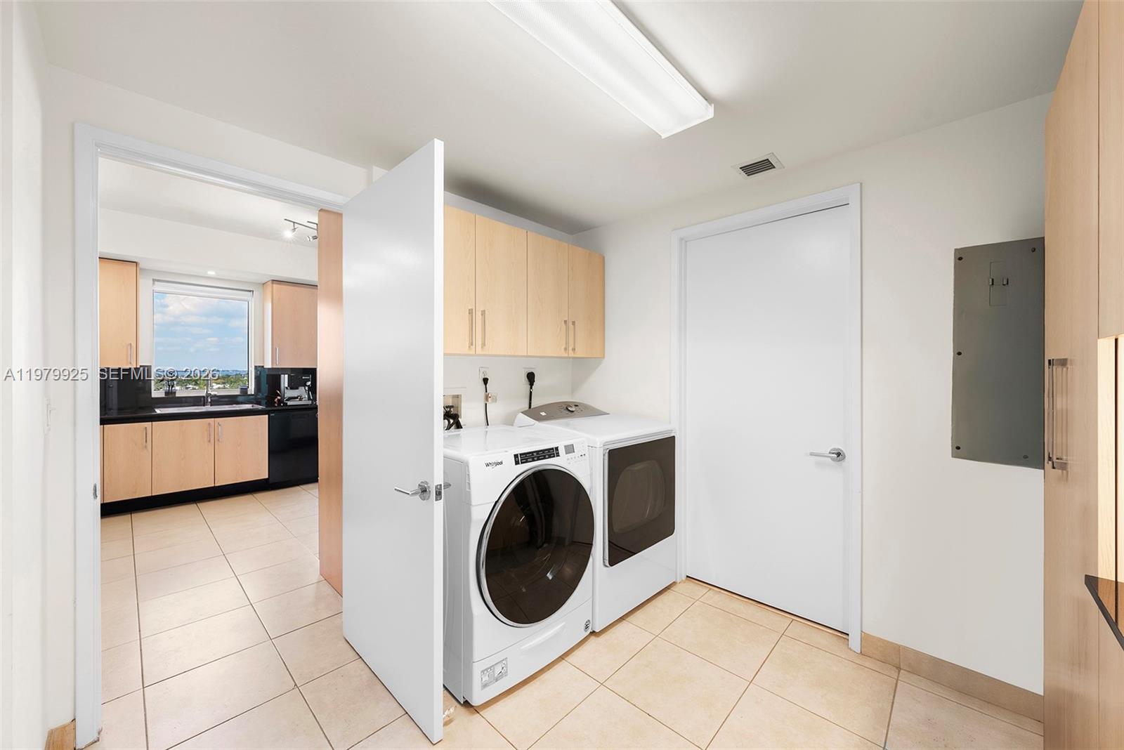 781 Crandon Blvd # 804