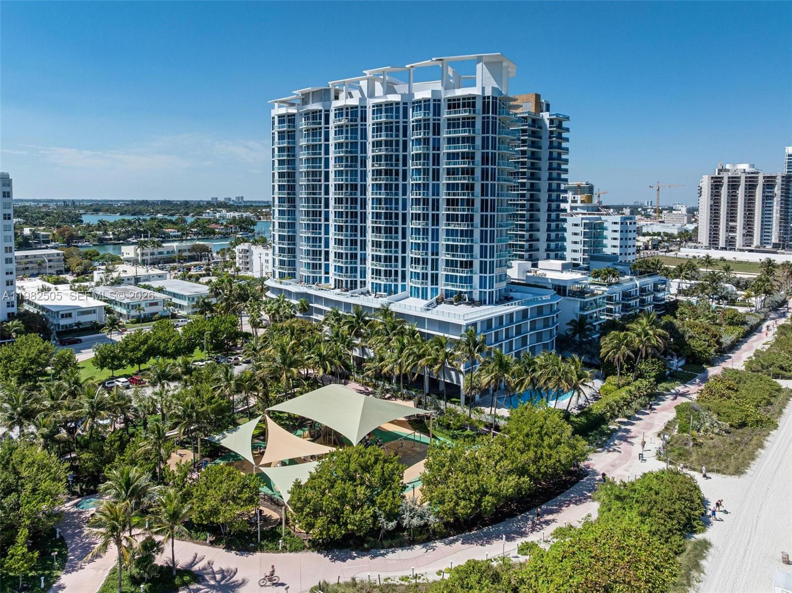 6515 Collins Ave # 1507
