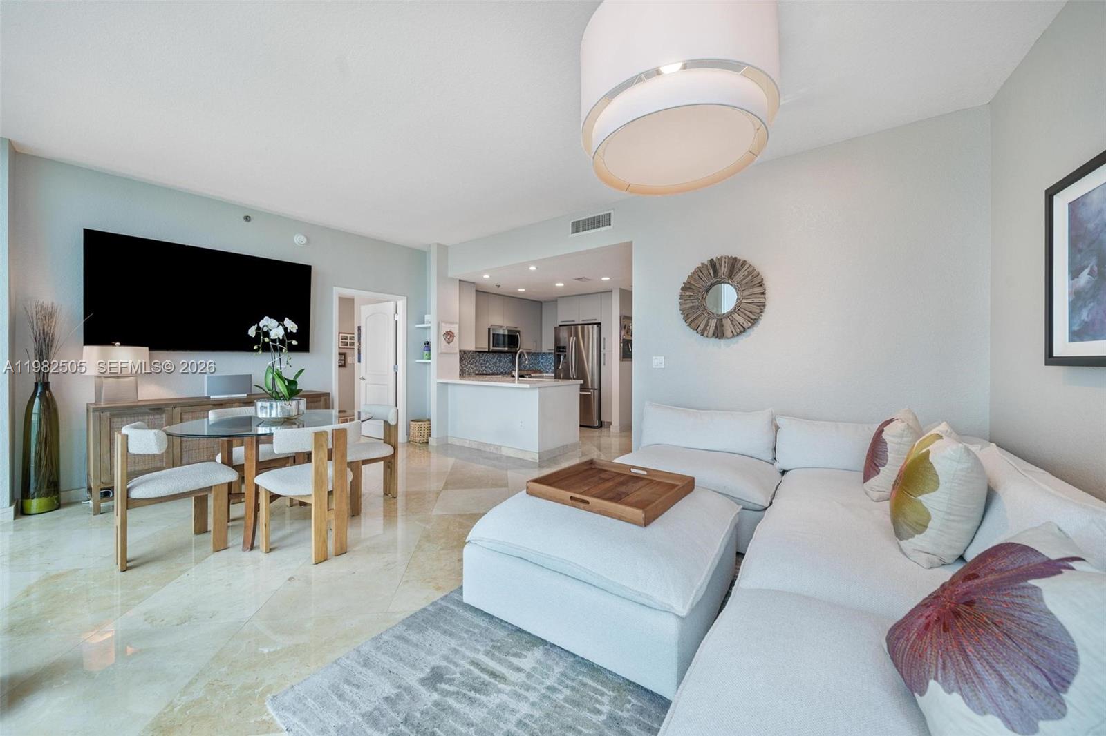 6515 Collins Ave # 1507