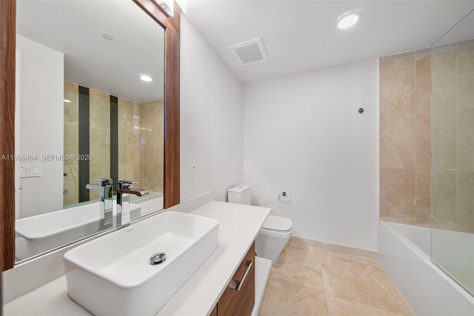 601 NE 27th St # 1507