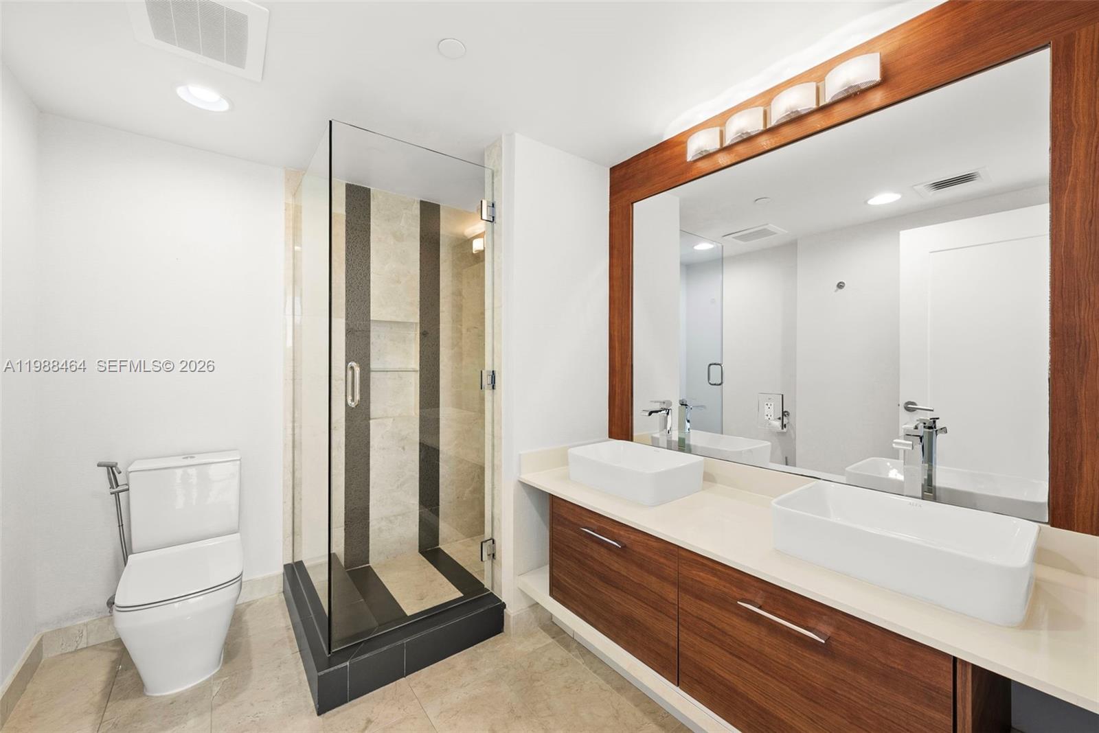 601 NE 27th St # 1507